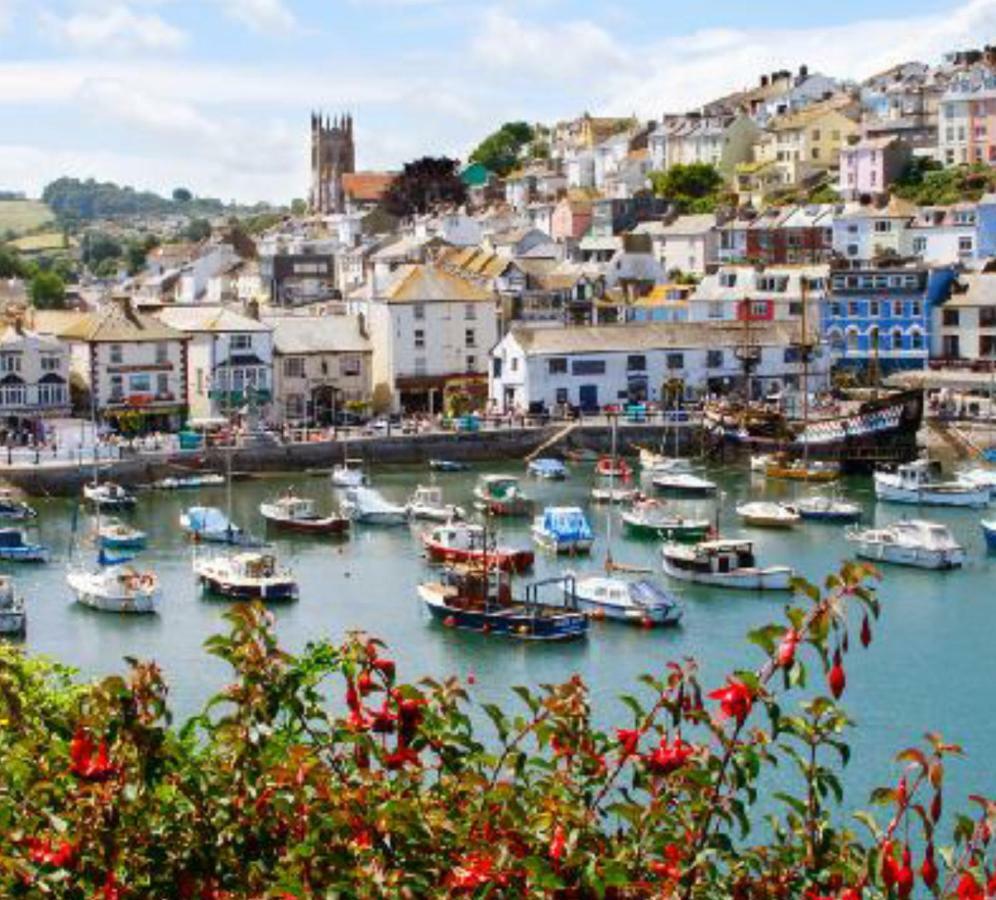 Esplanade Court Apartment With Communal Seasonal Heated Pool Paignton Exteriér fotografie